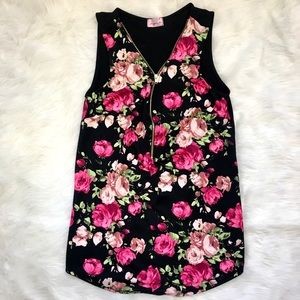 Juniper Ln rose floral sleeveless zipper top